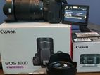 Canon 800D