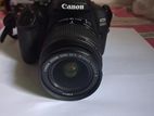 Canon EOS 2000D