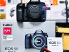 Canon EOS 5D Mark lll Full Frame Camera Set Box