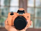 Canon M50