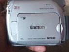 Canon MV930