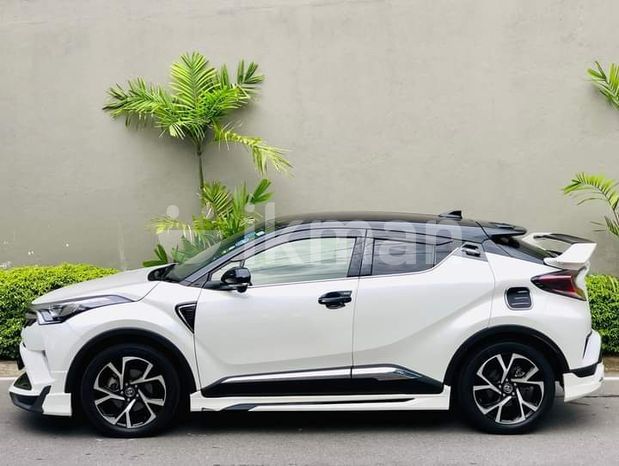 Car For Hire CHR With Driver