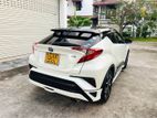 Car for Rent - Toyota Chr