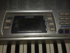 Casio Organ Keyboard