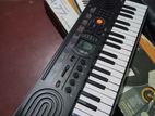 Casio SA-77 electric keyboard