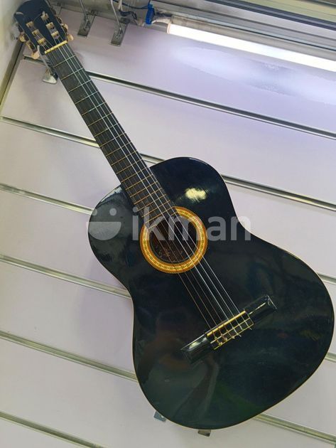 China Box Guitar for Sale in Horana | ikman