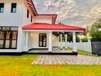 Classic Spacious Garden With Beauty Luxury House For Sale In Kandawala