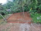 Close to Kandy Road land in Kadawatha