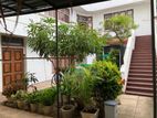 Colombo 04 : 5BR (10.75P) Luxury House for Sale in 04.