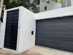 Colombo 06 : 7BR (10P) Modern Luxury House for Sale in Wellawatta