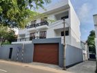 Colombo 07 : 5 AC BR Furnished Luxury House For Rent at Barnes Place