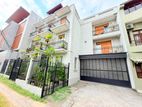Colombo 07 Luxurious House For Sale In Prime Location