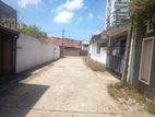 Colombo 15 - 04 Bedroom Upstair House on 8.7 perches of Land For Sale