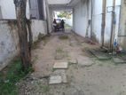 Colombo 5 Land for Sale with Old House 17.5p 250m