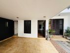 Colombo 5 Luxury 3 Bedroom house for rent