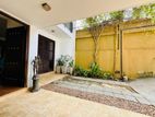 Colombo 5 Luxury 3 Bedroom House for Rent