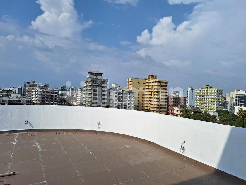 Colombo 6 Brand New Building for Sale | ikman