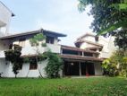 Colombo 8 Campbell Place 4 bedroomed House on 23p for Sale