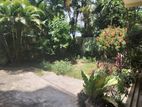 Colonial Bungalow For Sale in Colombo 4