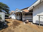 Colonial Type House Off Galle Road Bambalapitiya - 3607U