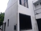 Commercial Building for Rent in Battaramulla