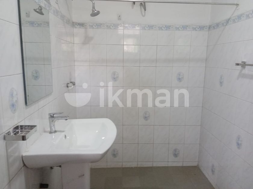Commercial Building For Rent in Highlevel Road Delkanda Nugegoda | ikman