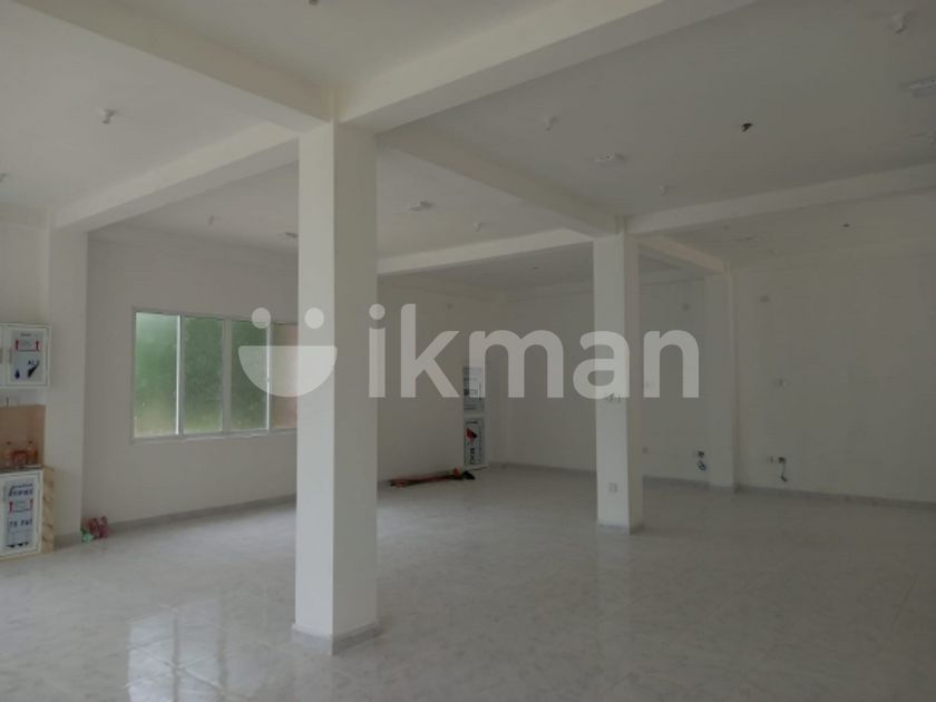 Commercial Building for Sale in Colombo 11 ikman