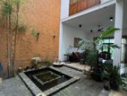 Commercial Building For Sale in Colombo 5.