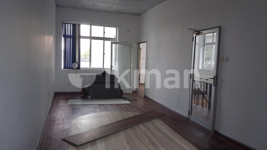 Junction 7 Commercial Building For Sale in Jubilee Post Junction Kotte Nugegoda ...