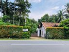 Commercial Friendly Property for Sale in Polgahawela