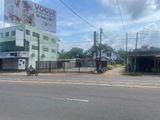 Commercial Land for Sale in Katunayake with House