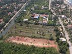 Commercial Land for Sale in Pamunugama