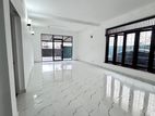 Commercial Property for Lease – Nugegoda (EM036DV)