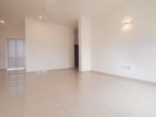 Commercial Property for Rent in Col 7