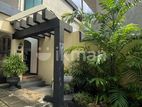 Commercial Property for rent in Nugegoda (Unfurnished)