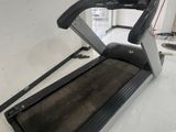 COMMERCIAL TREADMILL