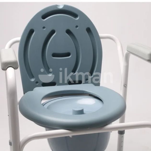 Commode Chair With Wheels in Kaduwela ikman
