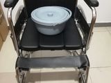 Commode wheelchair (කොමර්ඩ් රෝද පුටු)