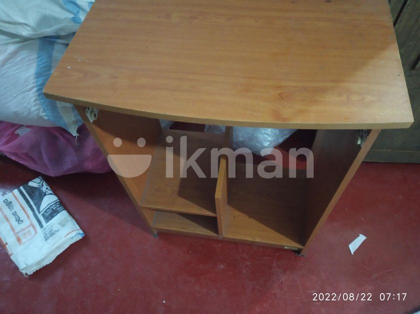 Computer Table Alutgama ikman.lk
