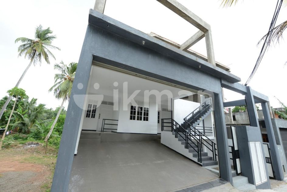 COUPLE ONLY, A Ground-Floor Unit in Housing Complex, Pamunuwa junction ...
