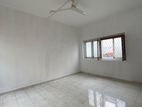 CP37169 - 2,500 sq.ft Commercial House for Rent in Colombo 05