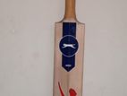 Cricket bat