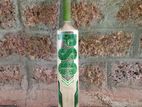 Cricket bat