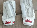 Cricket Right Hand Gloves