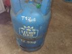 Cylinder with Gas