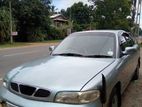 Daewoo Nubira car 1998