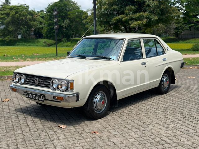 Daihatsu Charmant 1987 photo 4