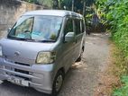 Daihatsu Hijet 2011