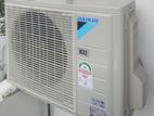 Daikin 12000BTU non inverter R 32Gas Brand new AC