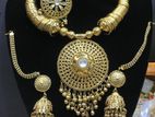Dal Gold Dancing Necklace